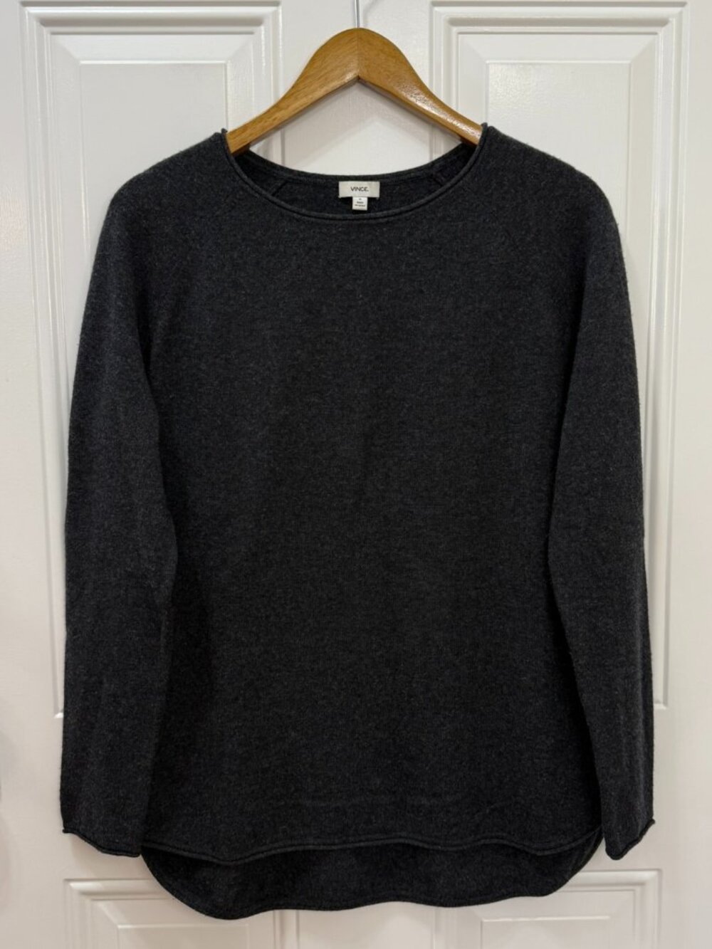 Vince Wool Cashmere Scoop Neck High Low Hem Sweater Charcoal Size M - Picture 2 of 7
